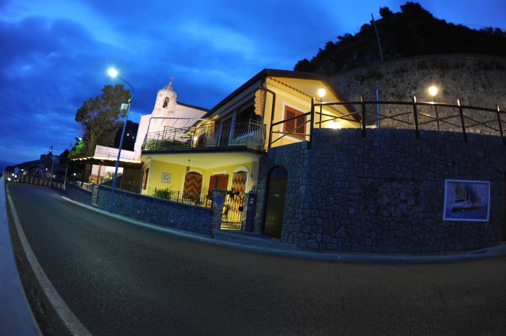 Bed and Breakfast La Mela Blu Фуроре Екстер'єр фото