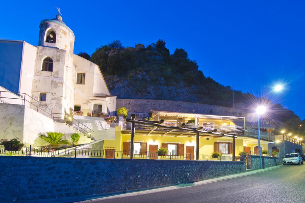 Bed and Breakfast La Mela Blu Фуроре Екстер'єр фото