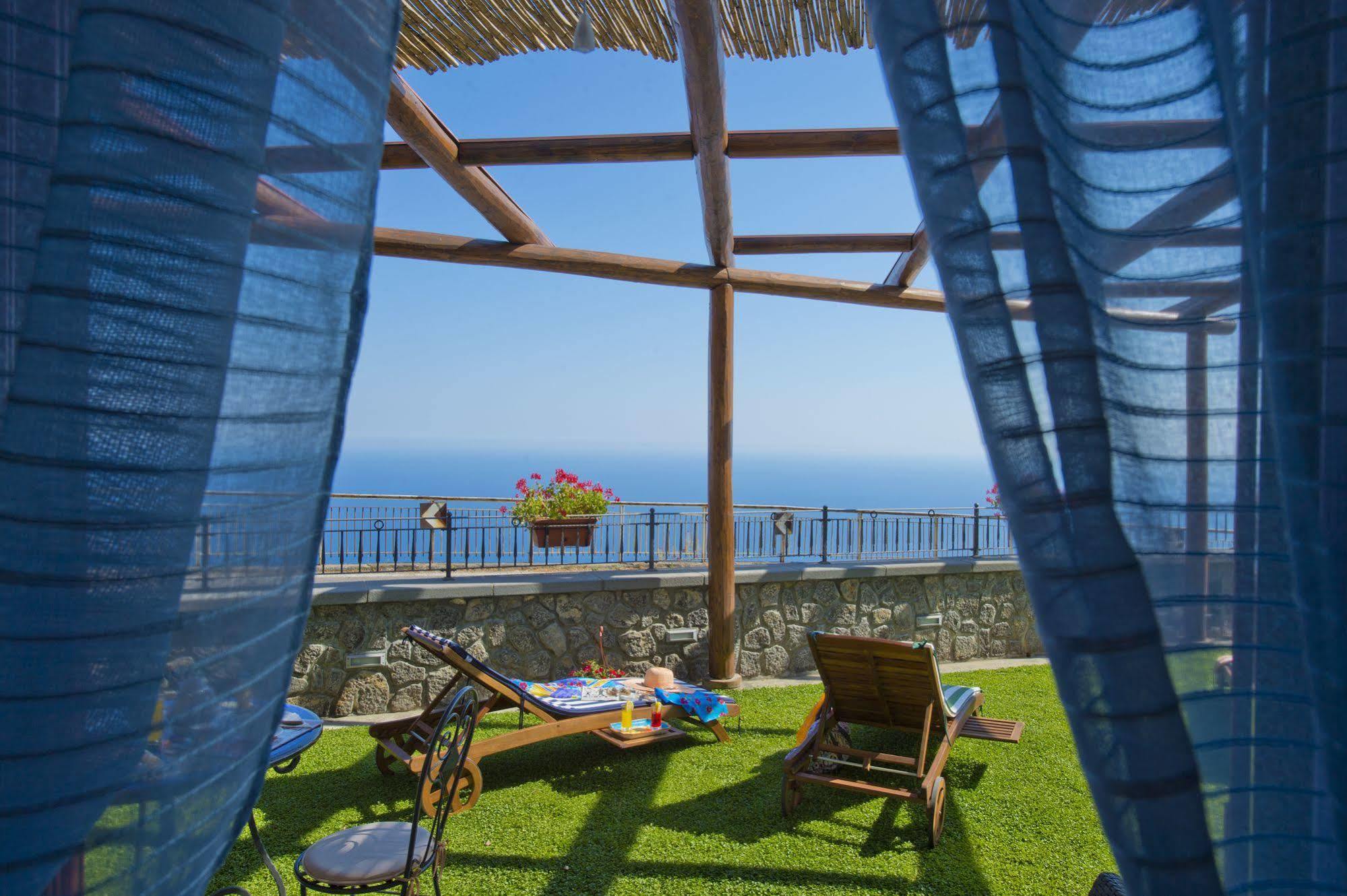 Bed and Breakfast La Mela Blu Фуроре Екстер'єр фото