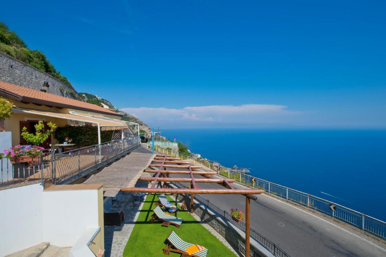 Bed and Breakfast La Mela Blu Фуроре Екстер'єр фото